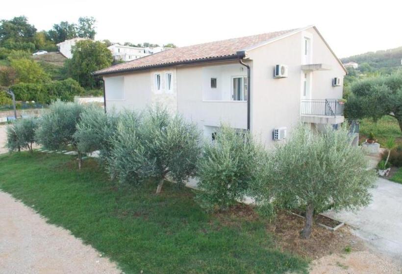 پانسیون La Hacienda