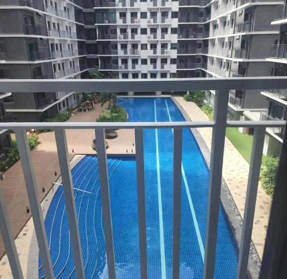 Shore 3 Residences Tower 2, Lap Pool And Amenities