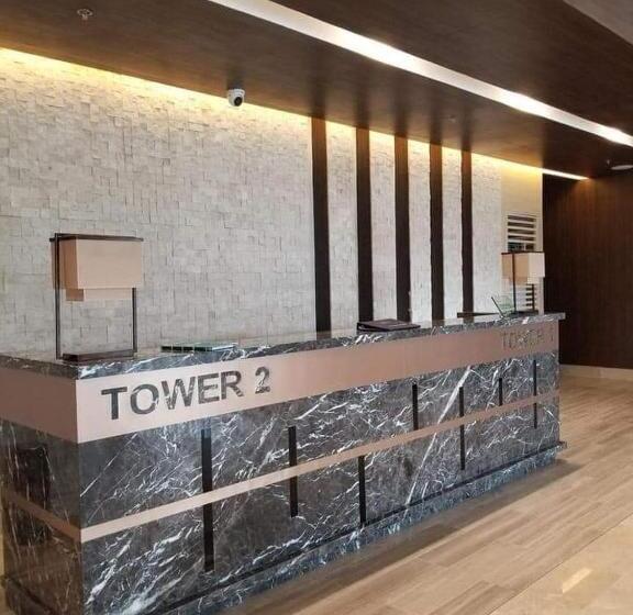 Shore 3 Residences Tower 2, Lap Pool And Amenities