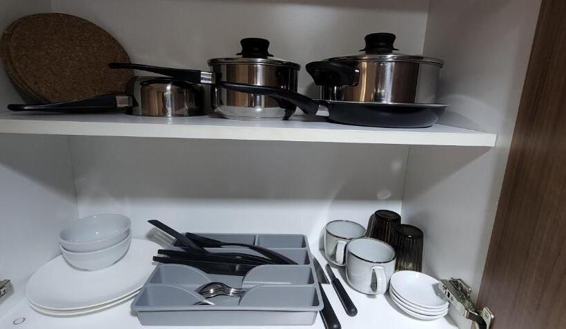 Shore 3 Residences Tower 2, Lap Pool And Amenities