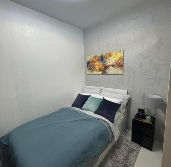 Shore 3 Residences Tower 2, Lap Pool And Amenities