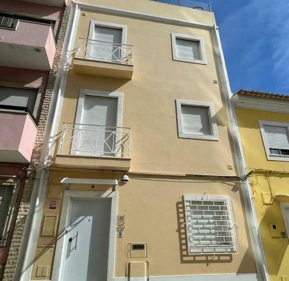 فندق صغير Sunny, The House Al