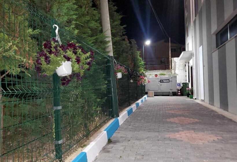 בית מלון כפרי Bs