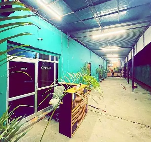 ホテル Oyo 81144 Green Land Guest House