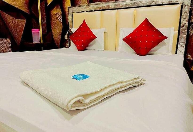 בית מלון כפרי Oyo 81144 Green Land Guest House