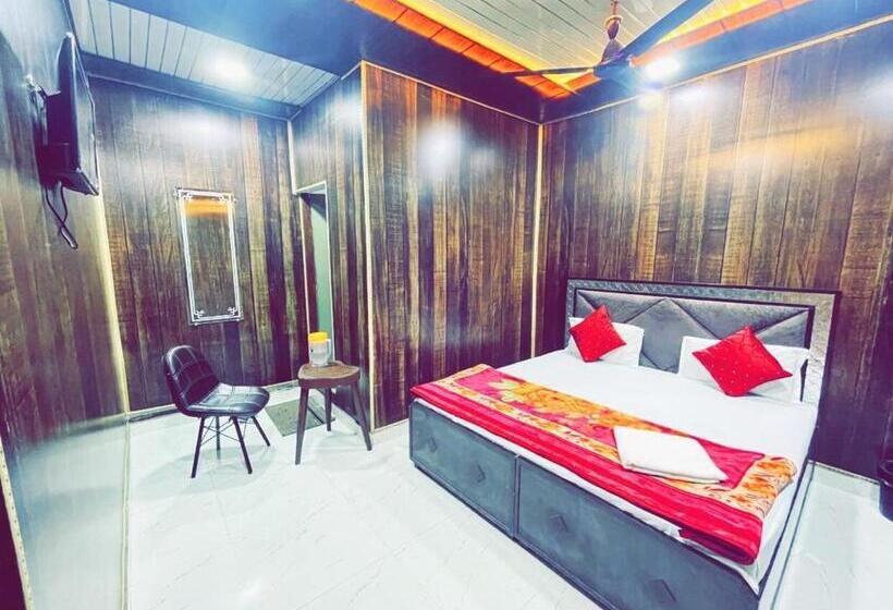 בית מלון כפרי Oyo 81144 Green Land Guest House