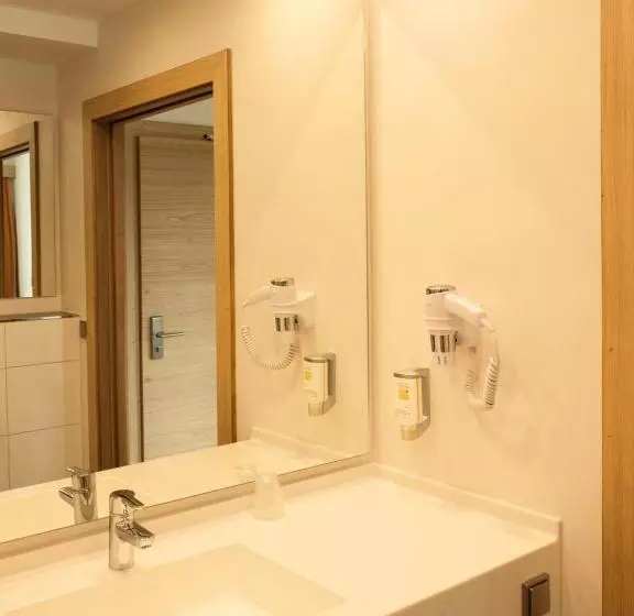 ホテル Alpenflair