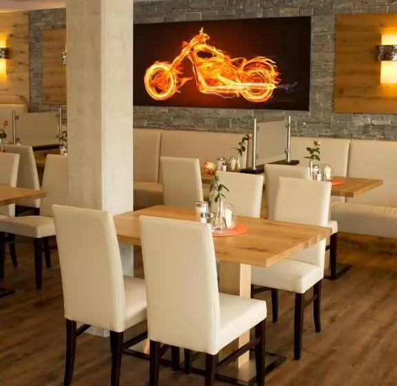 ホテル Alpenflair