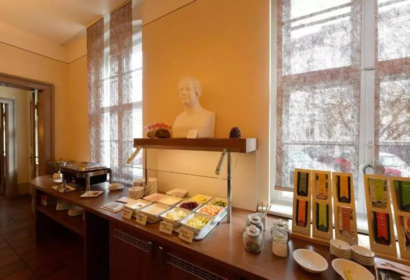 Hotelli Am Großen Waisenhaus