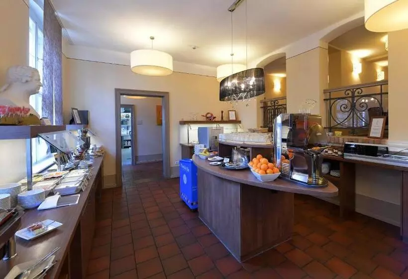 Hotelli Am Großen Waisenhaus