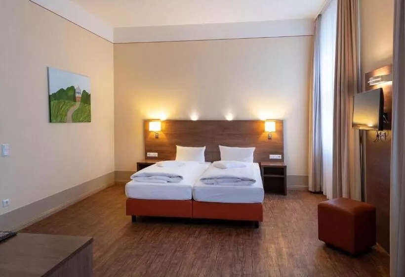 Hotelli Am Großen Waisenhaus