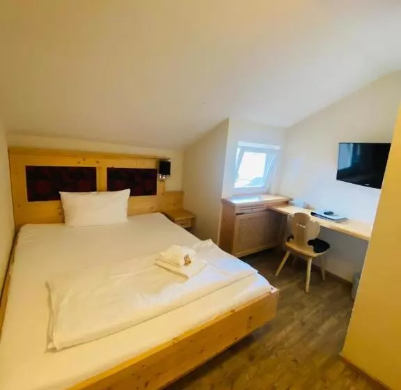 Hotelli Gasthaus Elsäßer Hof