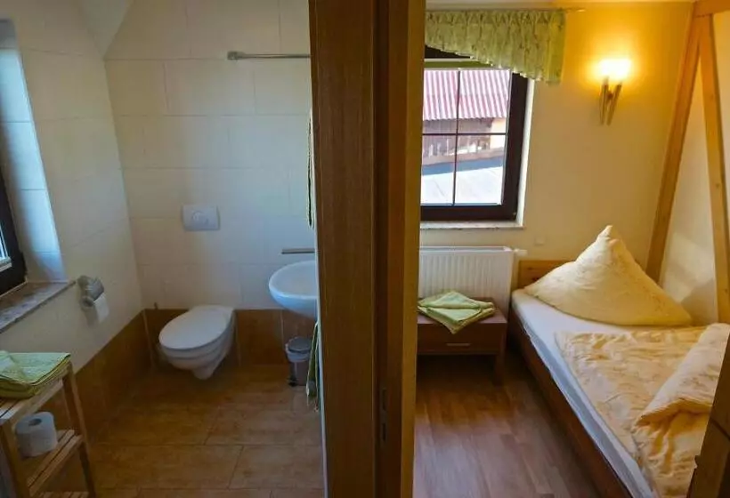 ホテル Gasthaus Rundteil