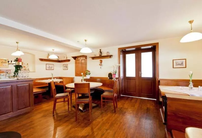 ホテル Gasthaus Rundteil
