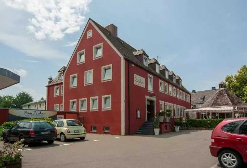 Hotelli Gasthaus Zum Zecher