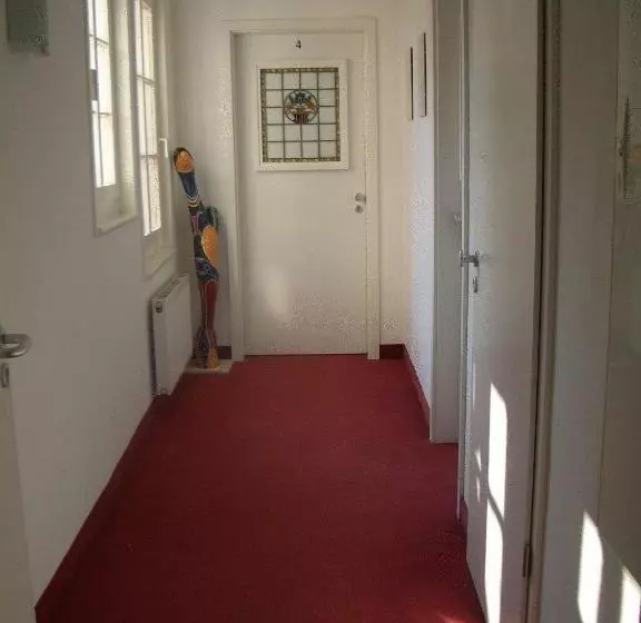 Hotelli Gasthof Zur Sonne