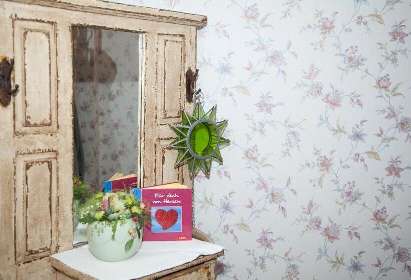 Отель Gästehaus Priester