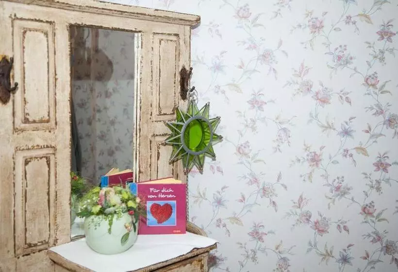 Hotelli Gästehaus Priester