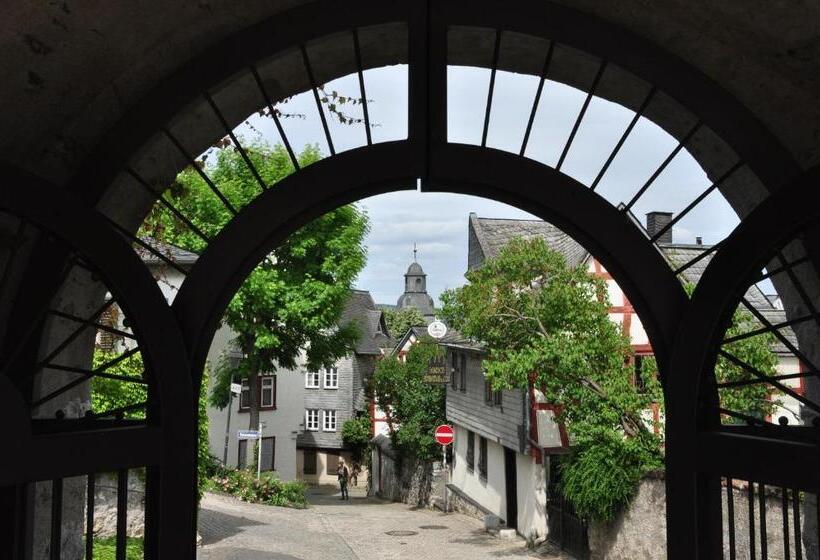 Отель Gästehaus Priester