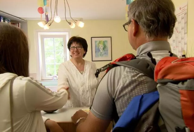 Hotelli Gästehaus Priester