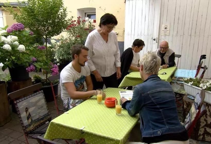 Hotelli Gästehaus Priester