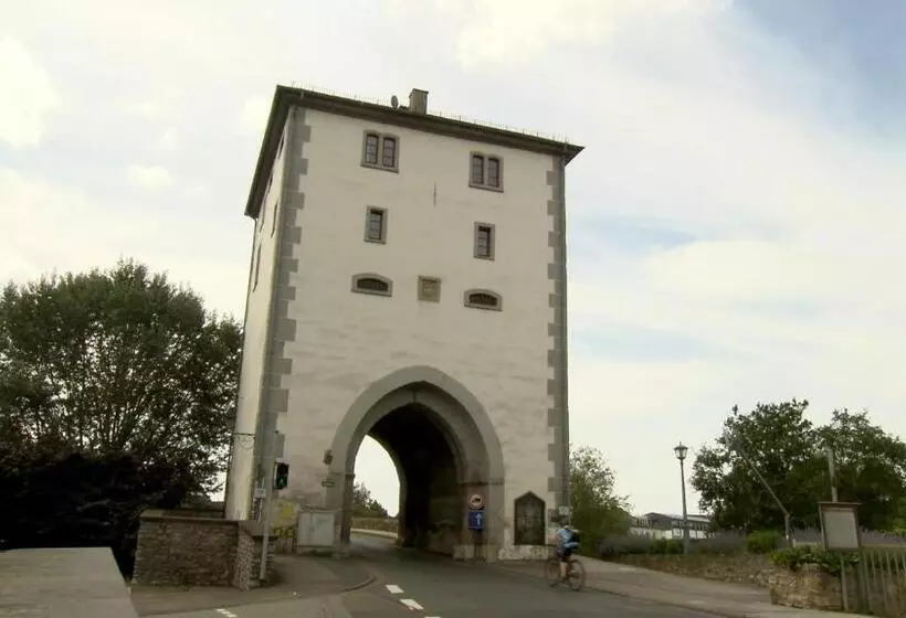 Hotelli Gästehaus Priester