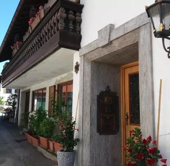 ホテル Gästehaus Und Ferienwohnungen Veronika