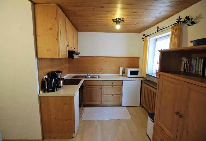 ホテル Gästehaus Und Ferienwohnungen Veronika