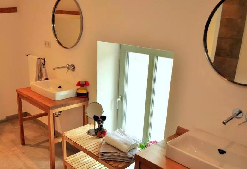 Hotelli Haus & Hof Guest House