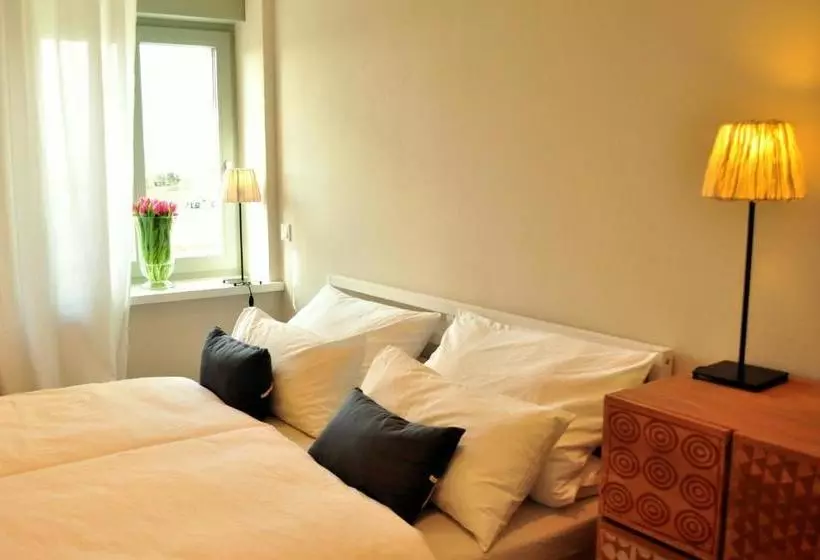 Hotelli Haus & Hof Guest House