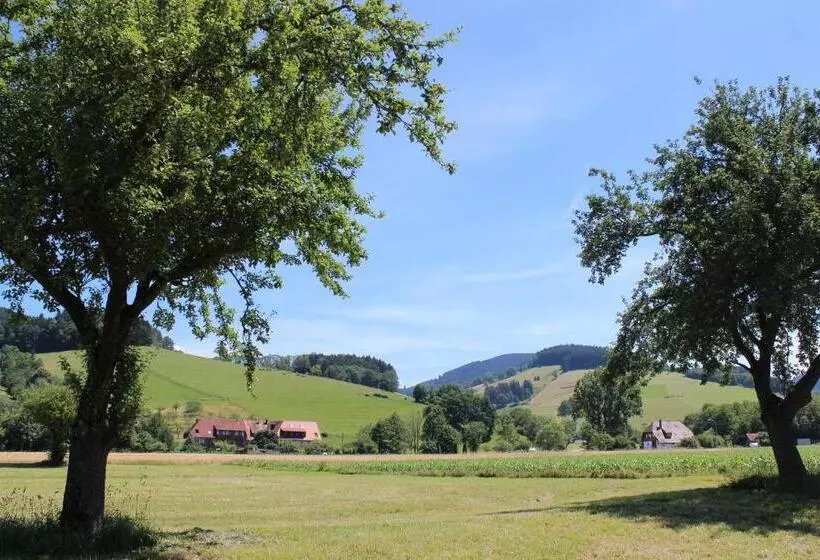 Hotelli Landgasthof Zum Schützen