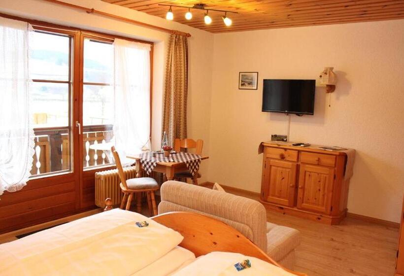 בית מלון כפרי Landgasthof Zum Schützen