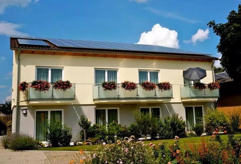 Hotelli Landpension Kohler