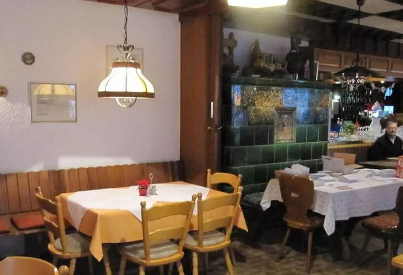 Hotelli Restaurant Pension Krone Post