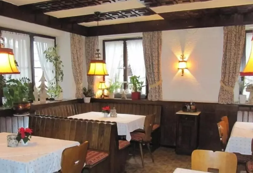 Hotelli Restaurant Pension Krone Post