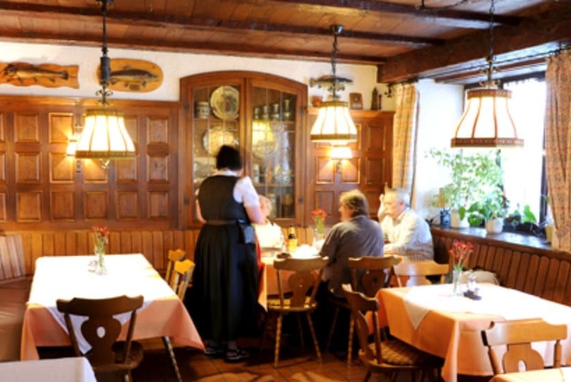 酒店 Restaurant Pension Krone Post