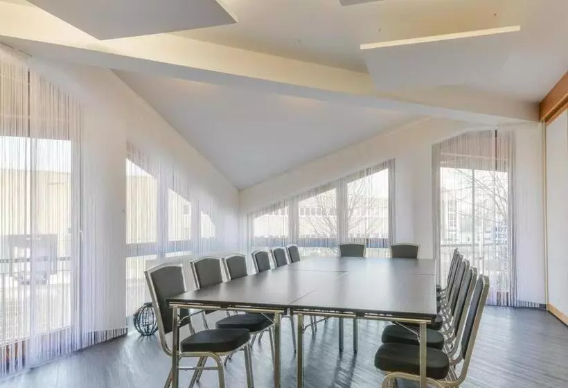 Hotelli Restaurant Zehn Brunnen