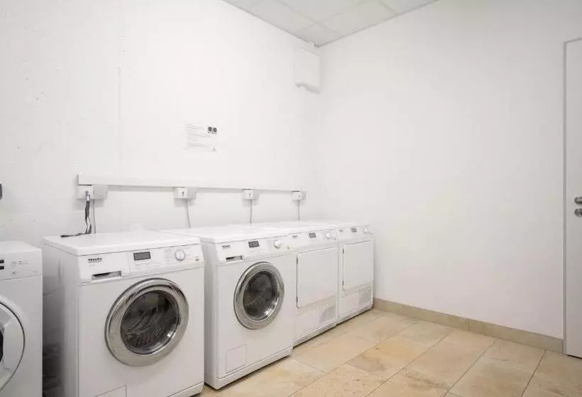 Hotelli Snooze Apartments