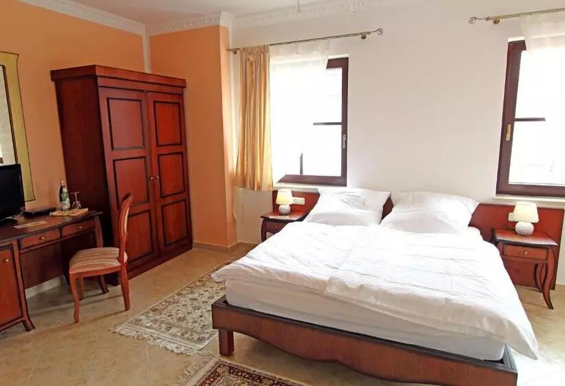 Hotelli Villa Toscana