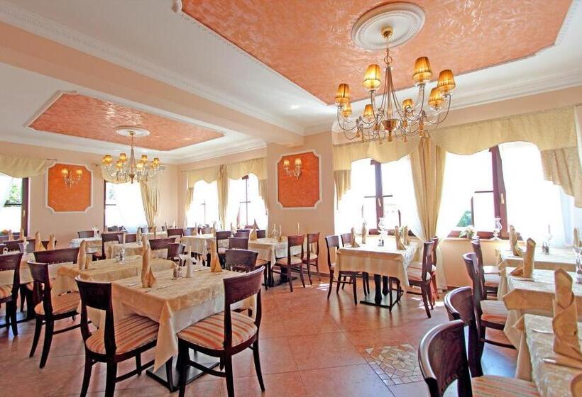 فندق Villa Toscana