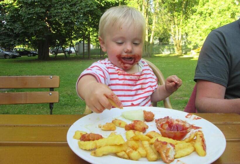 فندق Villa Wirtshaus Köpenick