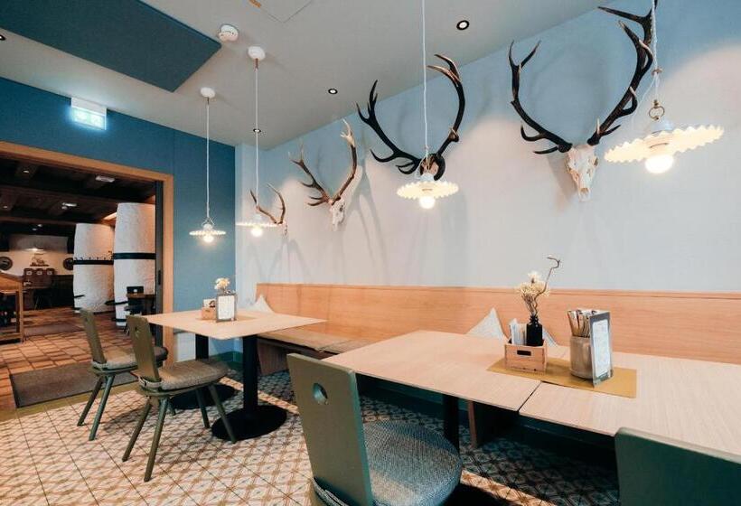 Hotel Zum Goldenen Hirsch