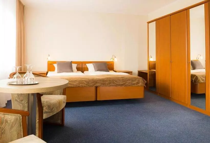 Strand Hotel Nordsee, Hotel Deichläufer