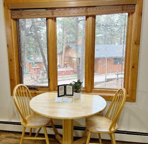 مبيت وإفطار Columbine B Cabin Suite