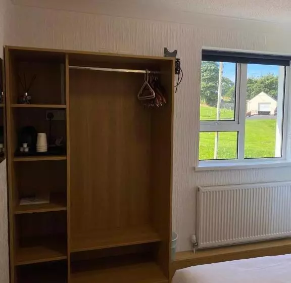 Hughie Mickey Dan S B&b