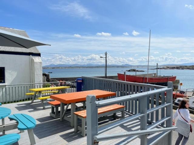 Hughie Mickey Dan S B&b