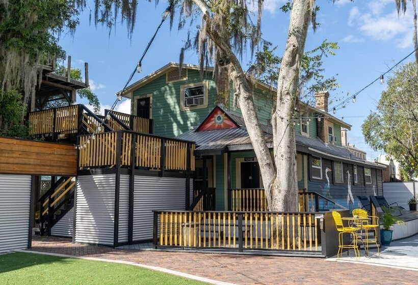 مبيت وإفطار Depot Village