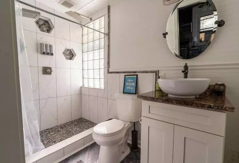 Aamiaismajoitus (B&B) Depot Village