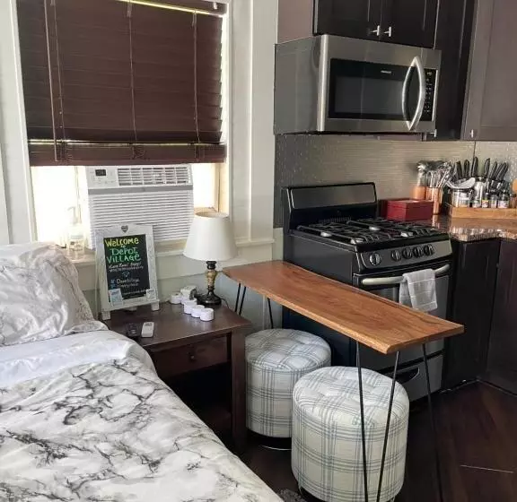 Aamiaismajoitus (B&B) Depot Village