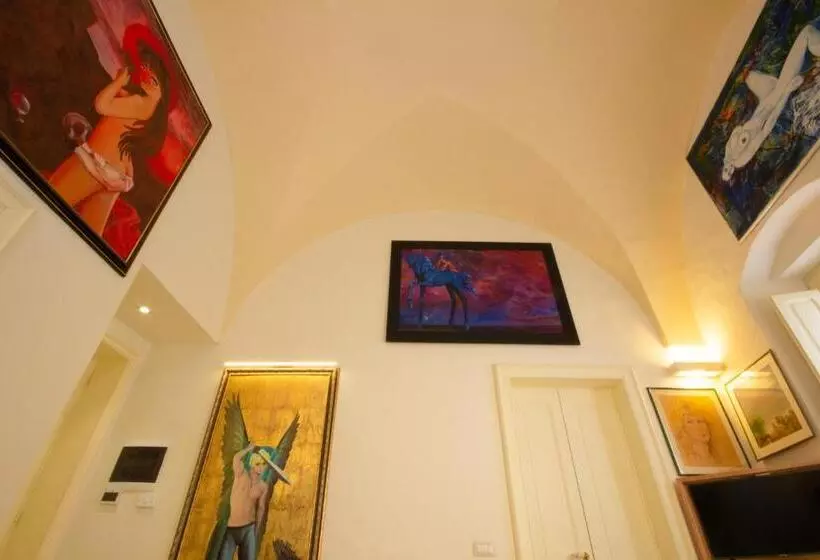 Aamiaismajoitus (B&B) Palazzo Raho Art Museum